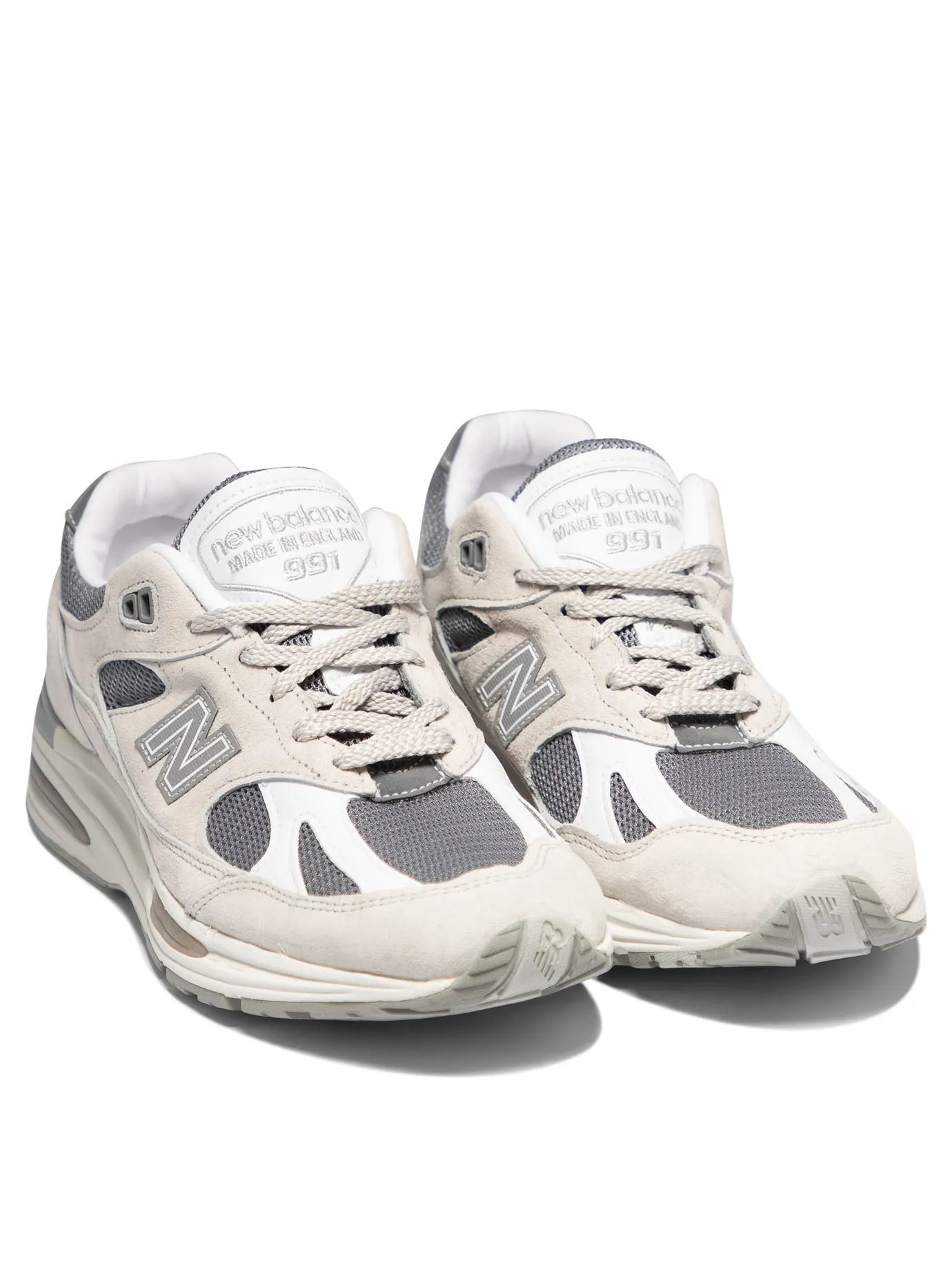 Made In Uk 991v2 Sneakers & Slip-On Grey sold by Wanan Luxury product image thumbnail 2