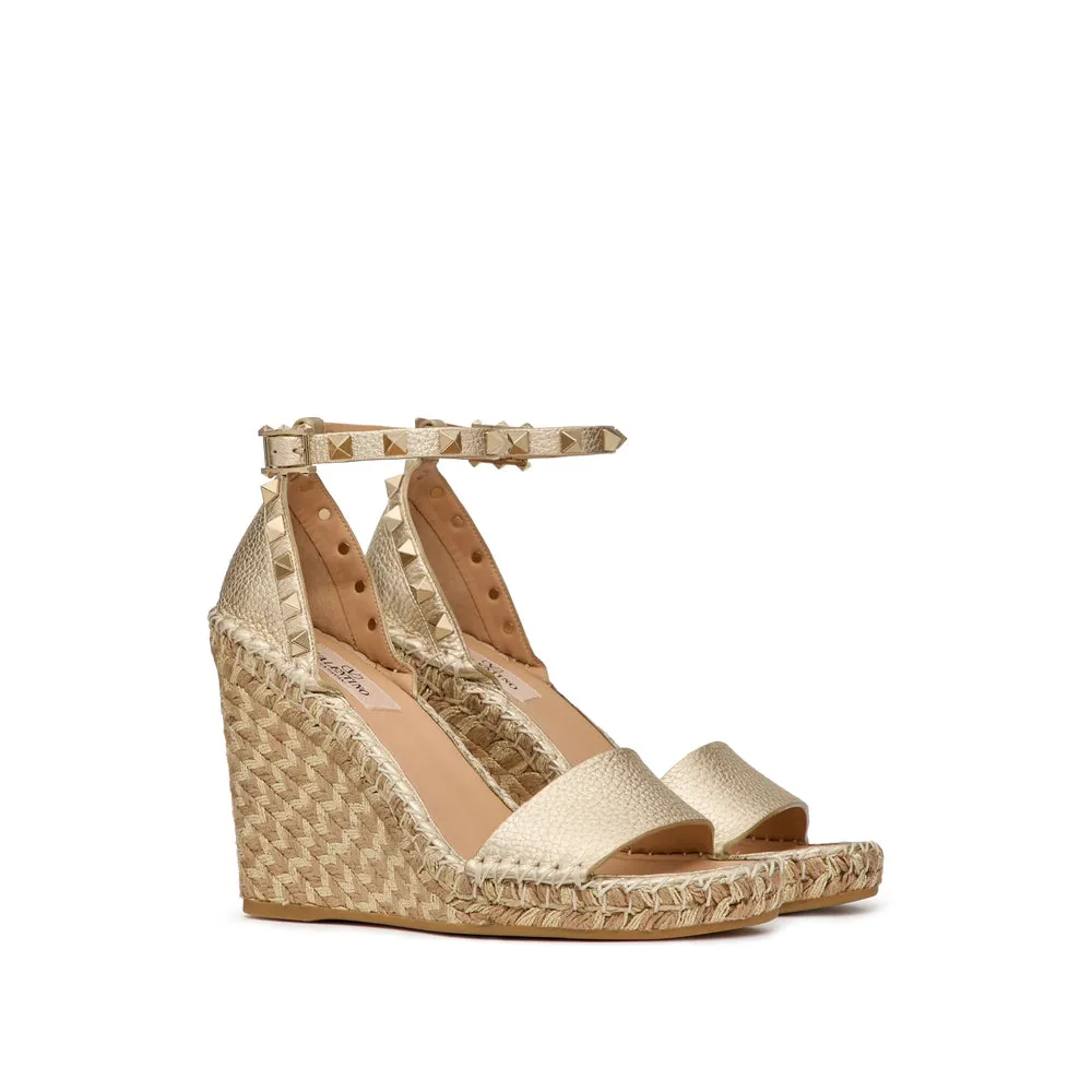 Shoes Gold sold by Wanan Luxury product image thumbnail 2