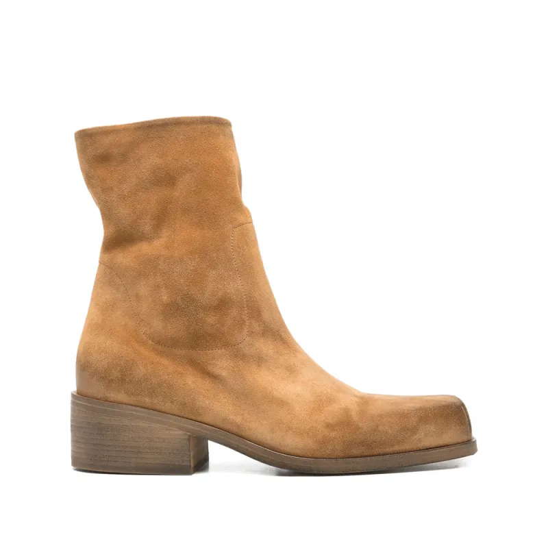 Shoes Brown sold by Wanan Luxury