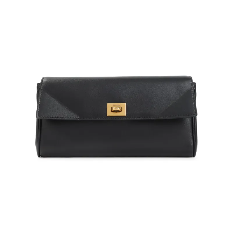 Wallet(Generic) Black sold by Wanan Luxury