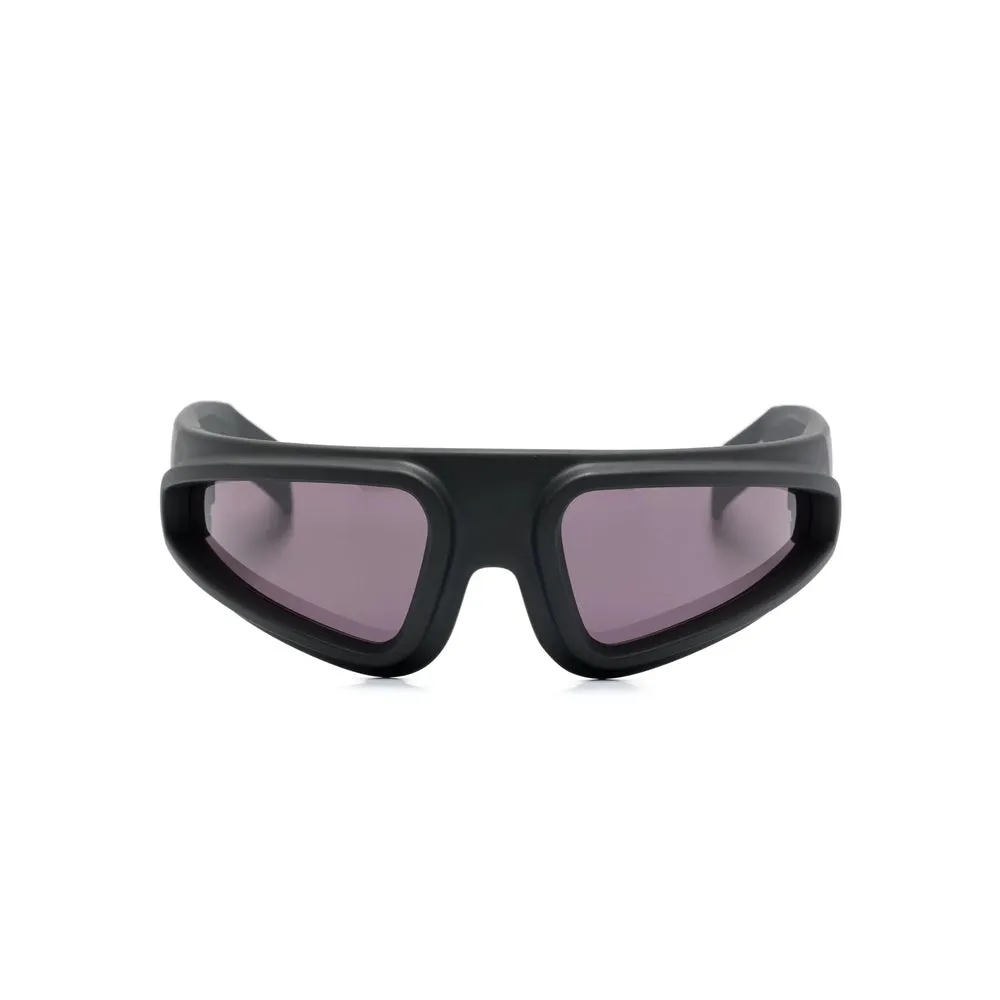 Eyewears Black sold by Wanan Luxury