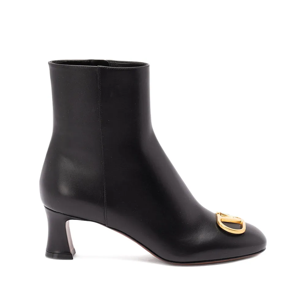 Shoes Black sold by Wanan Luxury