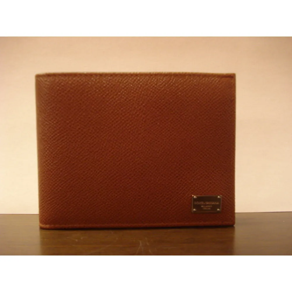Wallets sold by Wanan Luxury