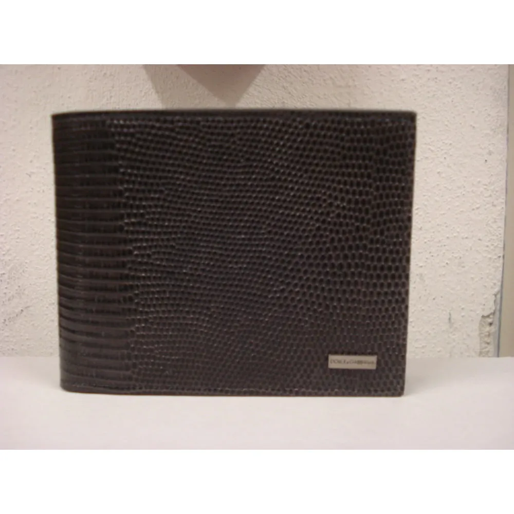 Wallets sold by Wanan Luxury