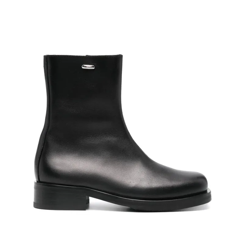 Shoes Black sold by Wanan Luxury