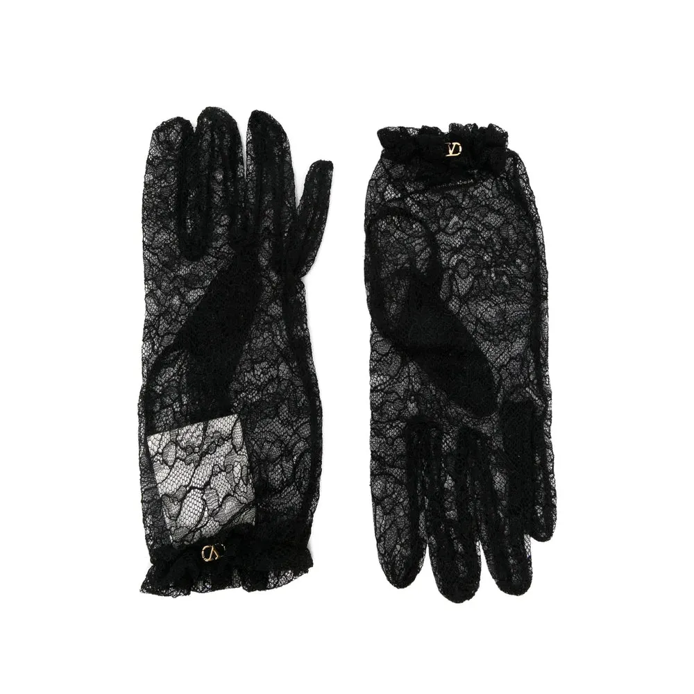 Gloves Black sold by Wanan Luxury