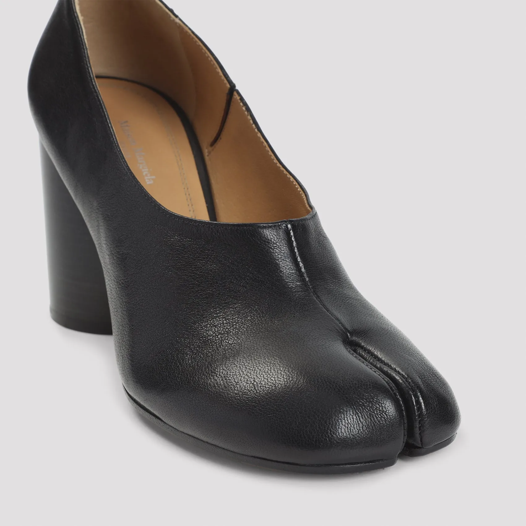 Pumps Black sold by Wanan Luxury product image thumbnail 5
