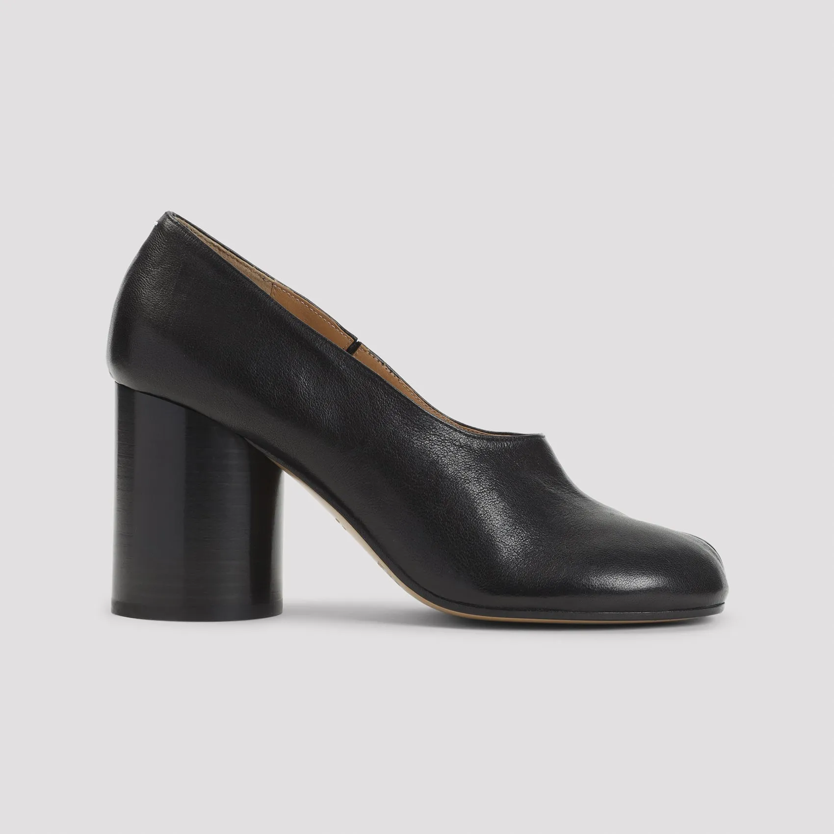 Pumps Black sold by Wanan Luxury product image thumbnail 2