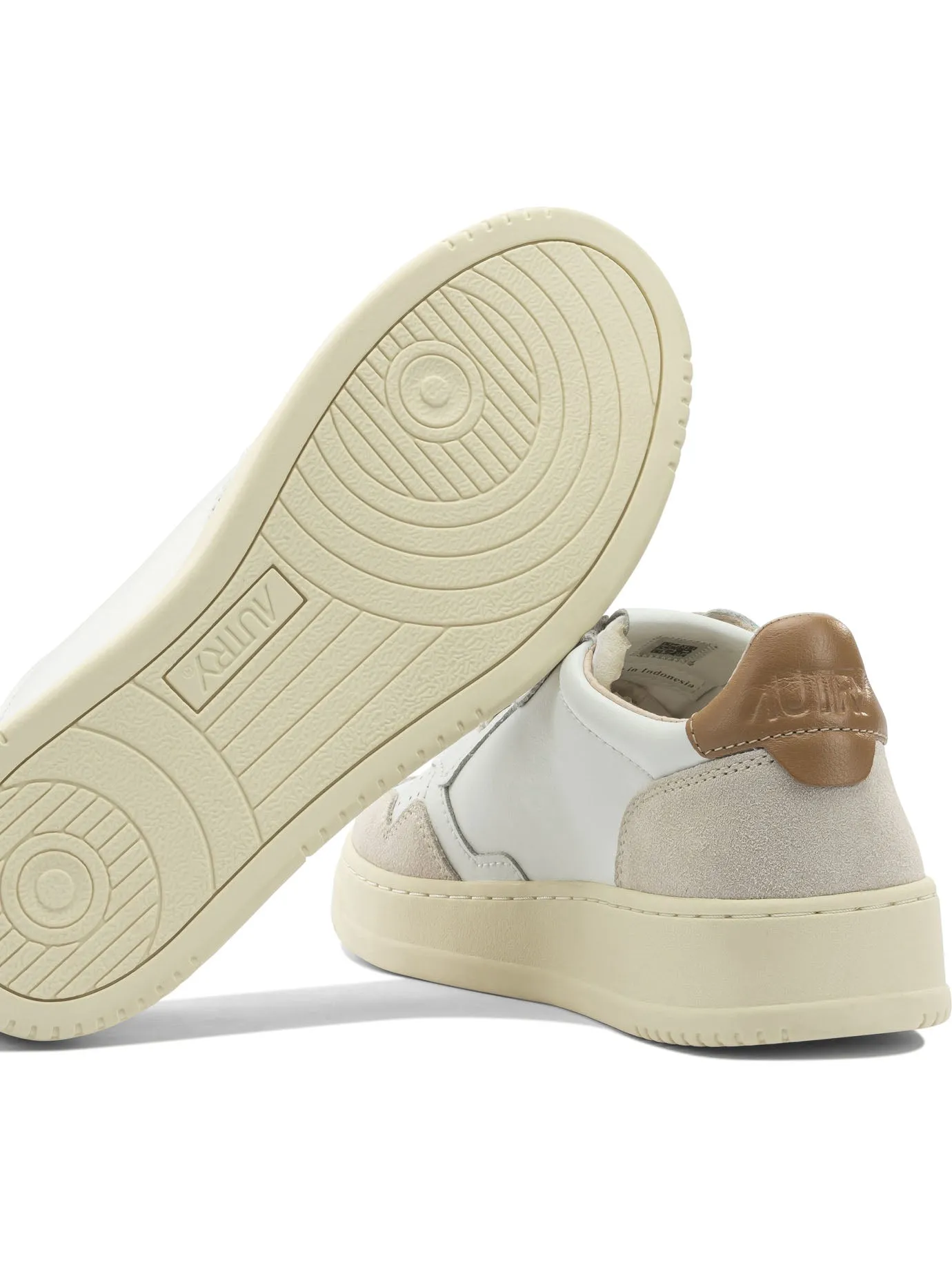 Medalist Low Sneakers & Slip-On White sold by Wanan Luxury product image thumbnail 5