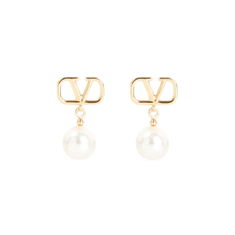 Earrings Metallic sold by Wanan Luxury