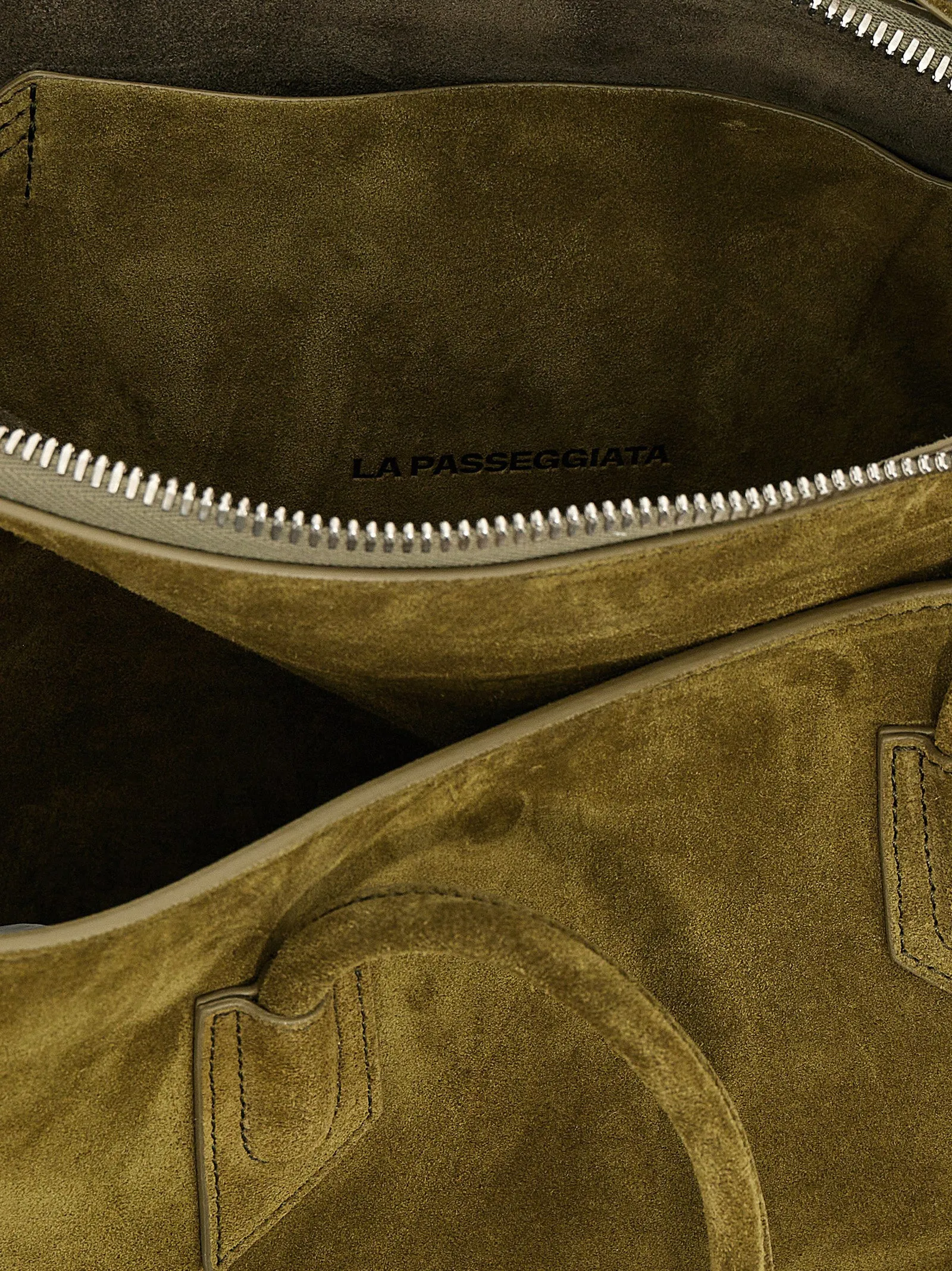 La Passeggiata Medium Shoulder Bags Green sold by Wanan Luxury product image thumbnail 4