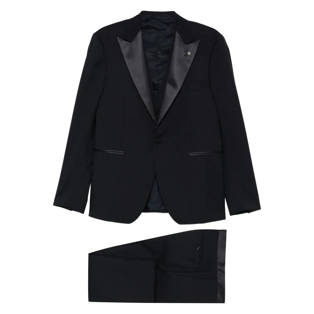 Suits Black sold by Wanan Luxury