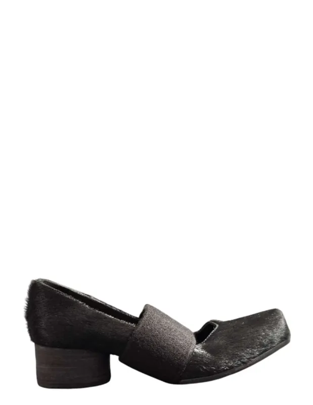 Leather Pumped Ballerina sold by Wanan Luxury