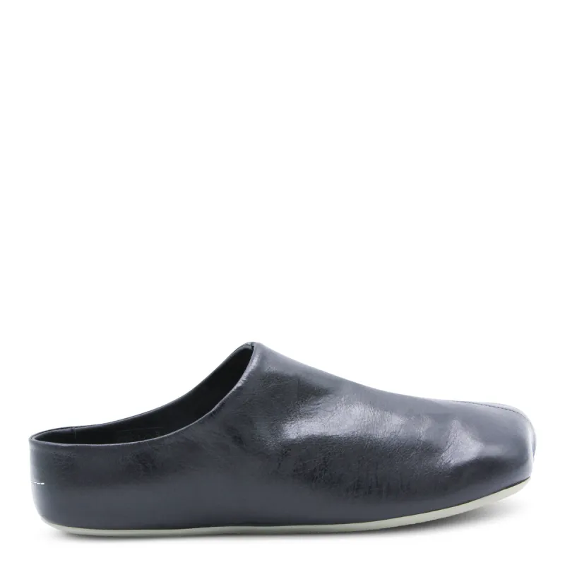 Flat Shoes Blacks And Greys sold by Wanan Luxury