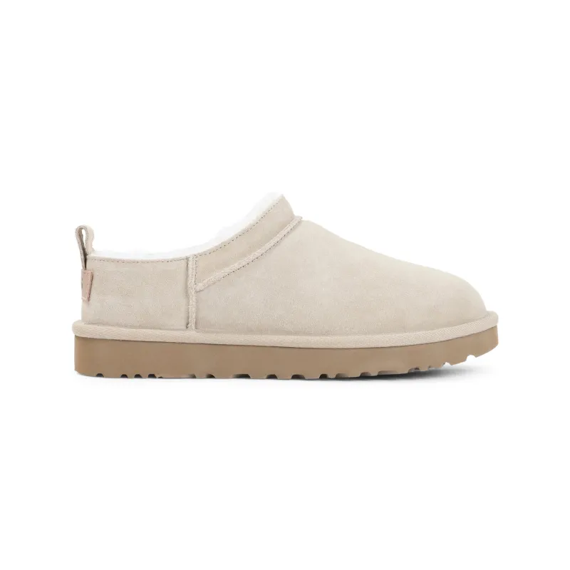 Boots Brown made by UGG
