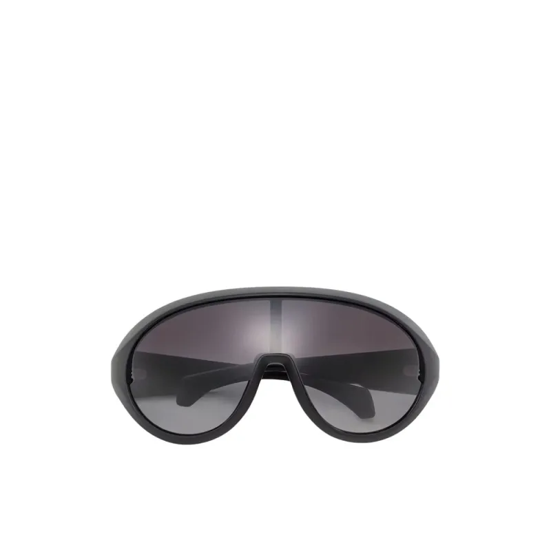 Eyewears Black sold by Wanan Luxury