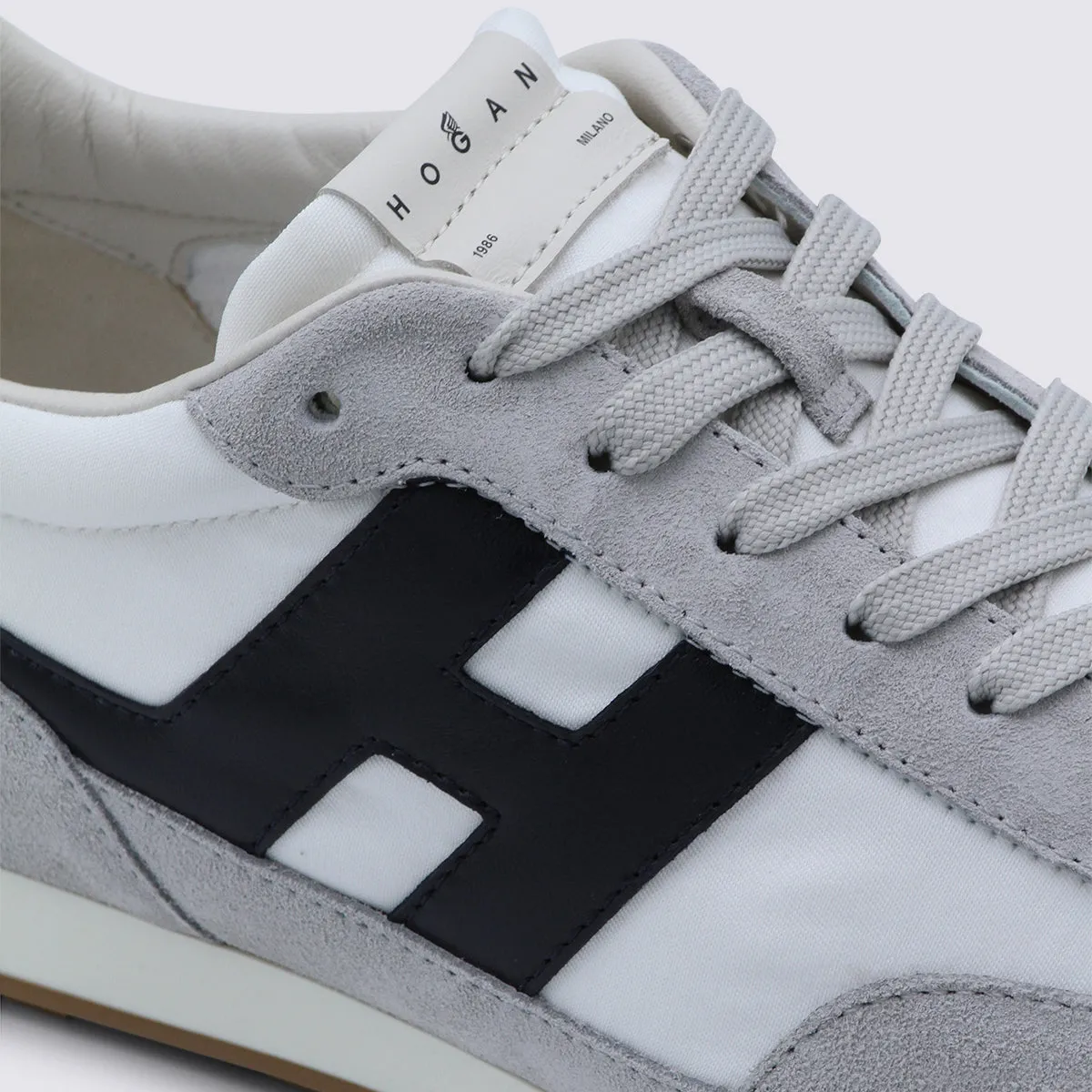 Sneakers Bianco-Nero-Rosso sold by Wanan Luxury product image thumbnail 4