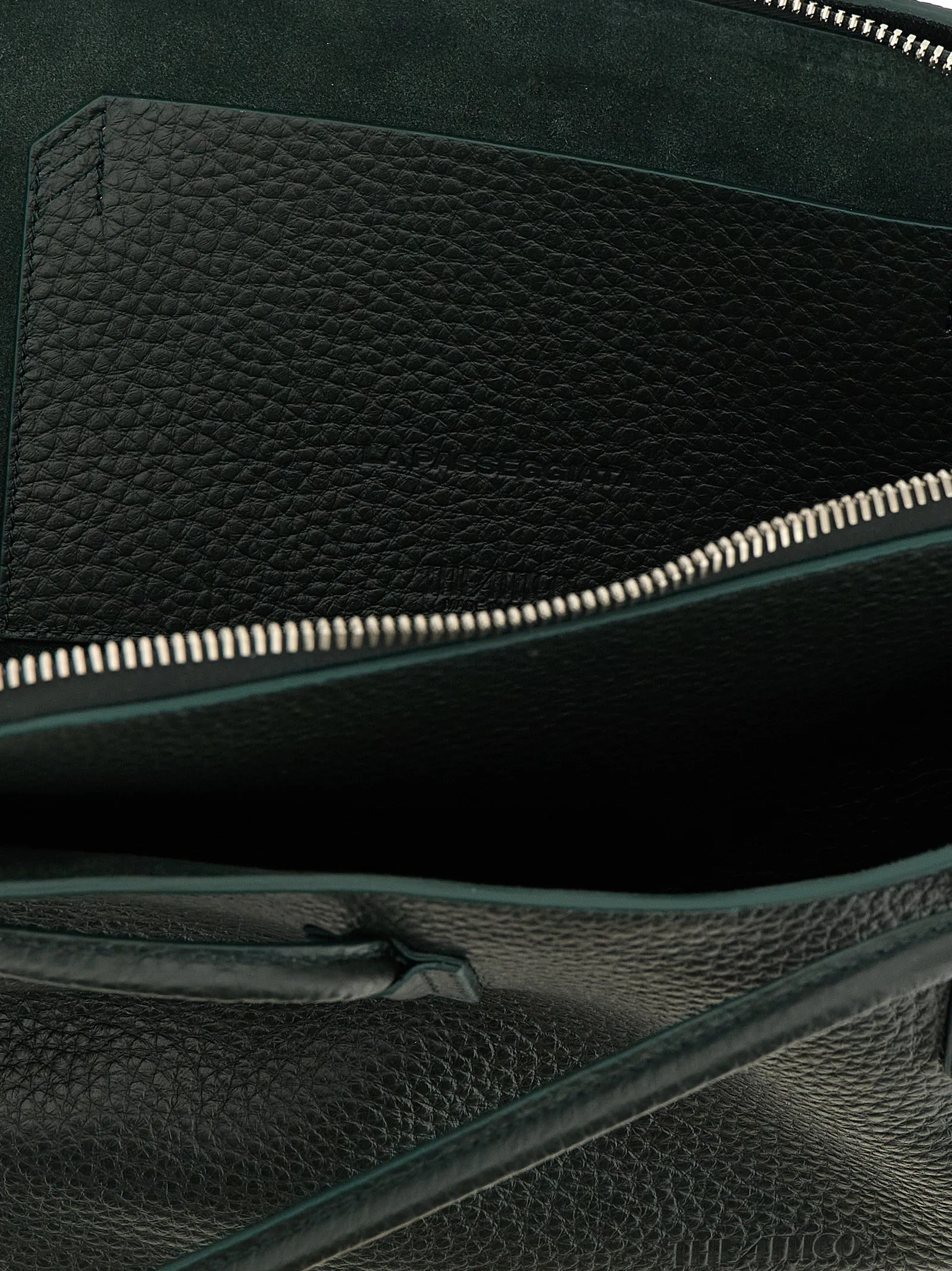 La Passeggiata Medium Shoulder Bags Green sold by Wanan Luxury product image thumbnail 4