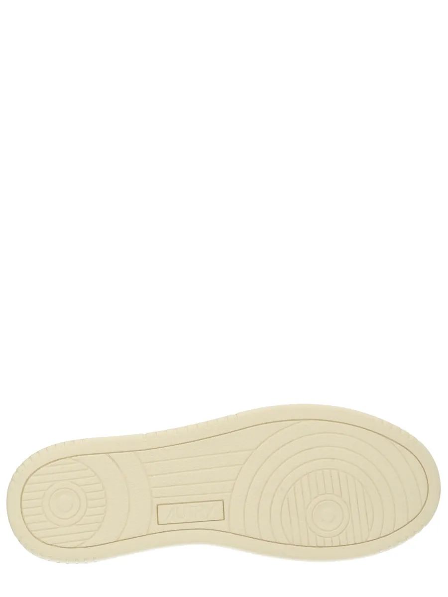 "Medalist Low" Sneaker sold by Wanan Luxury product image thumbnail 5