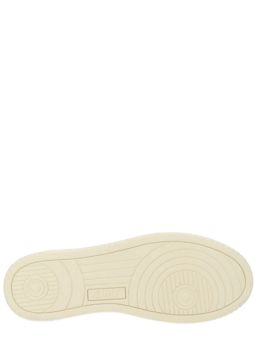 "Medalist Low" Sneaker sold by Wanan Luxury product image thumbnail 5