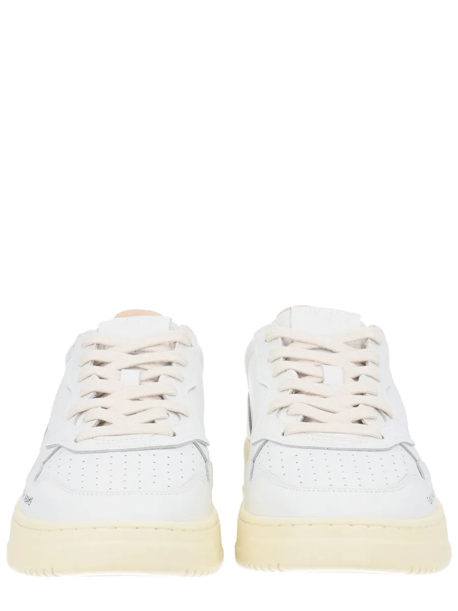 "Medalist Low" Sneaker sold by Wanan Luxury product image thumbnail 3