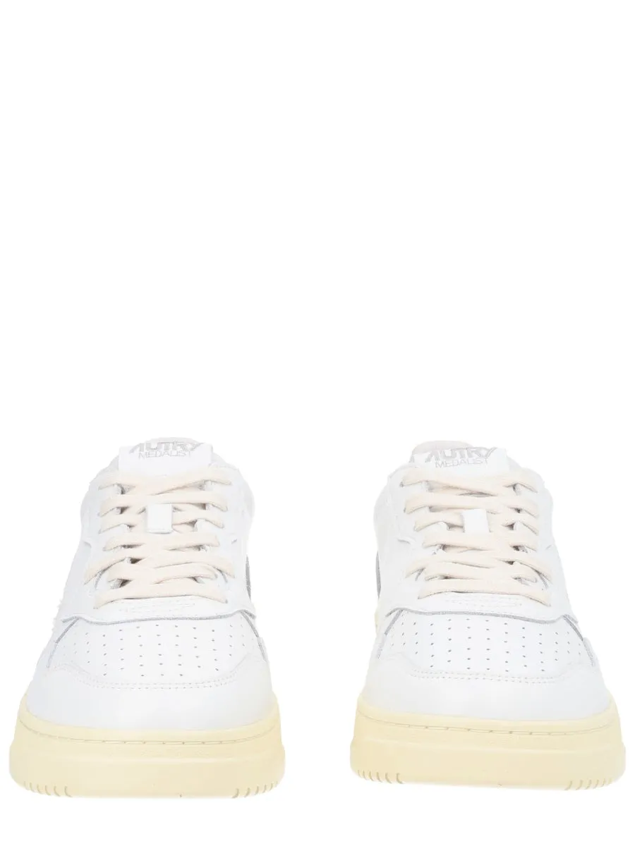"Medalist Low" Sneaker sold by Wanan Luxury product image thumbnail 3