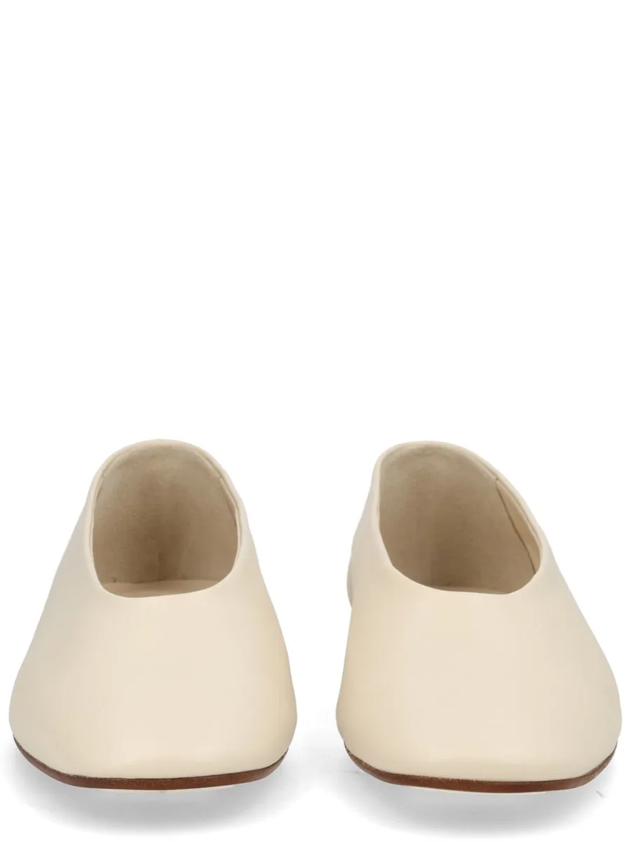 Dancer "Kirsten" sold by Wanan Luxury product image thumbnail 3