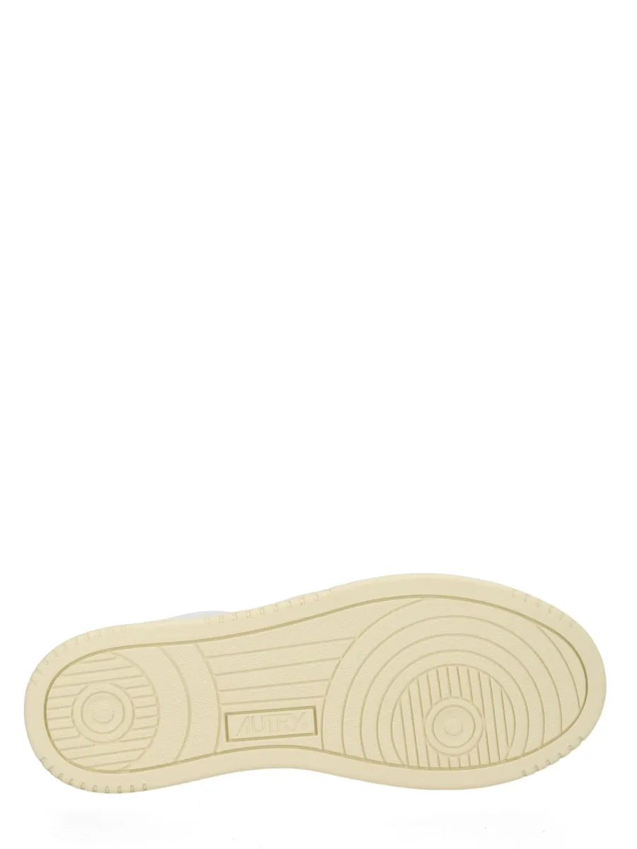 "Medalist Low" Sneaker sold by Wanan Luxury product image thumbnail 4