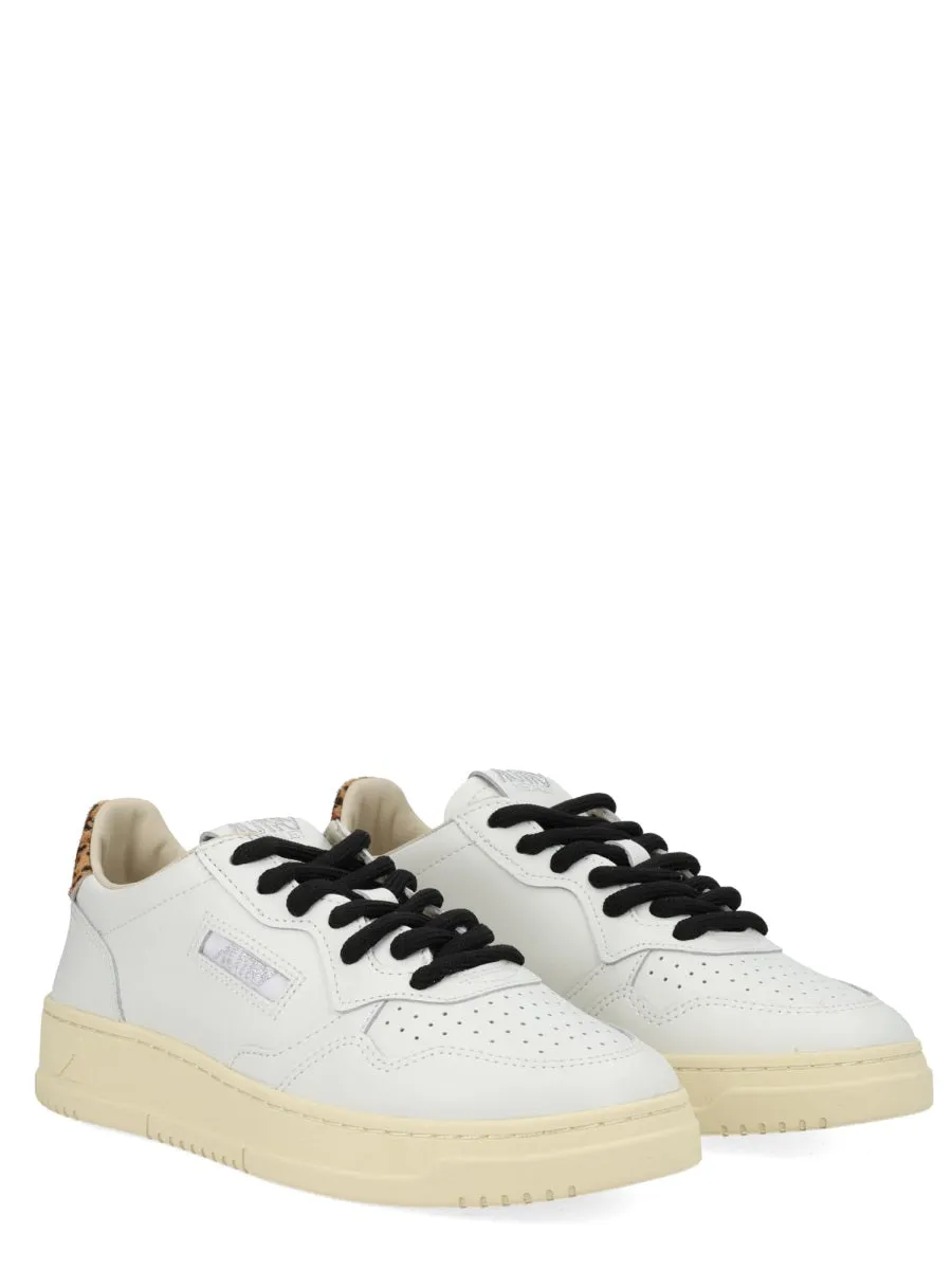 "Medalist Low" Sneaker sold by Wanan Luxury product image thumbnail 2