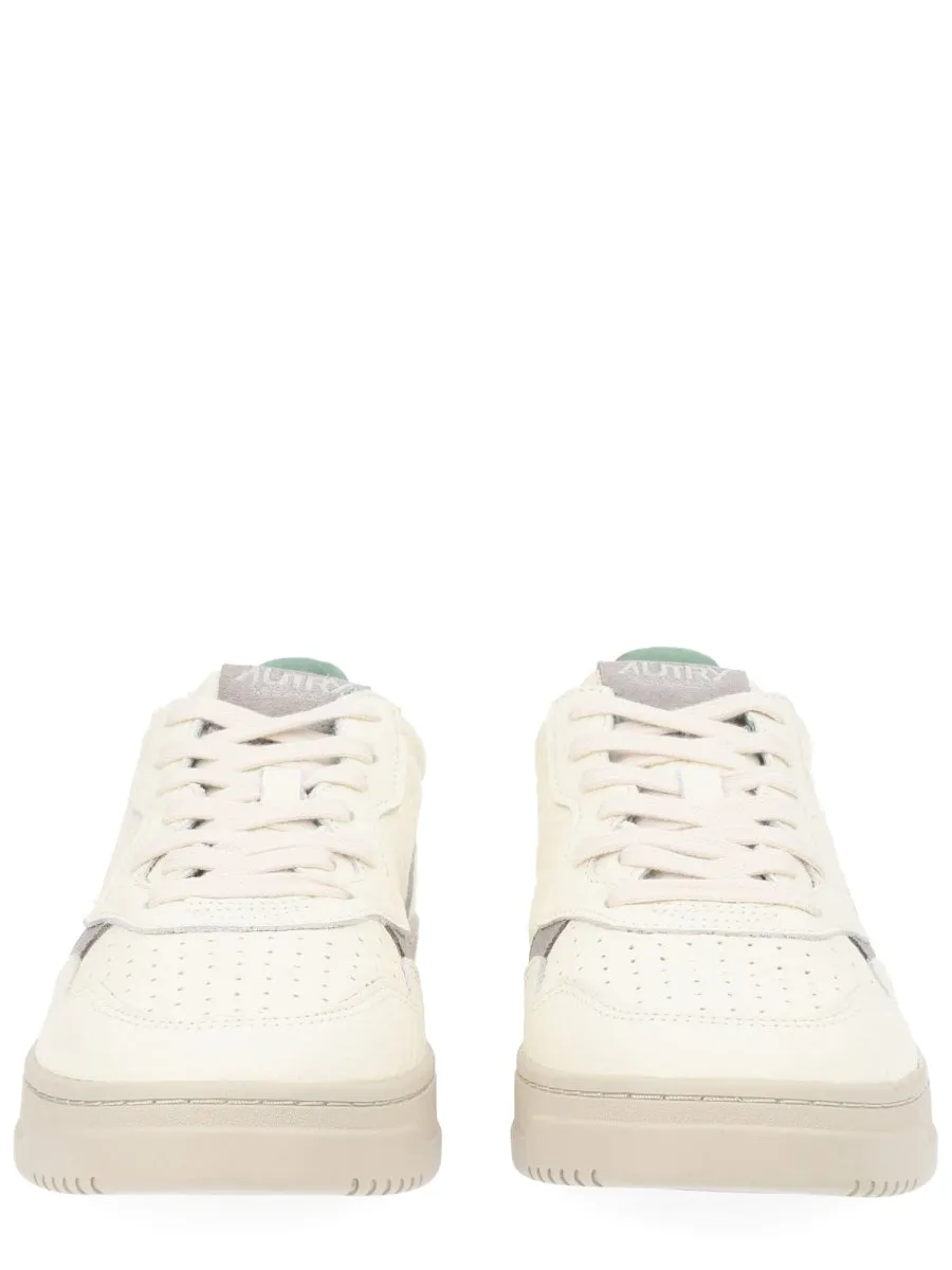 "Medalist Low" Sneaker sold by Wanan Luxury product image thumbnail 3