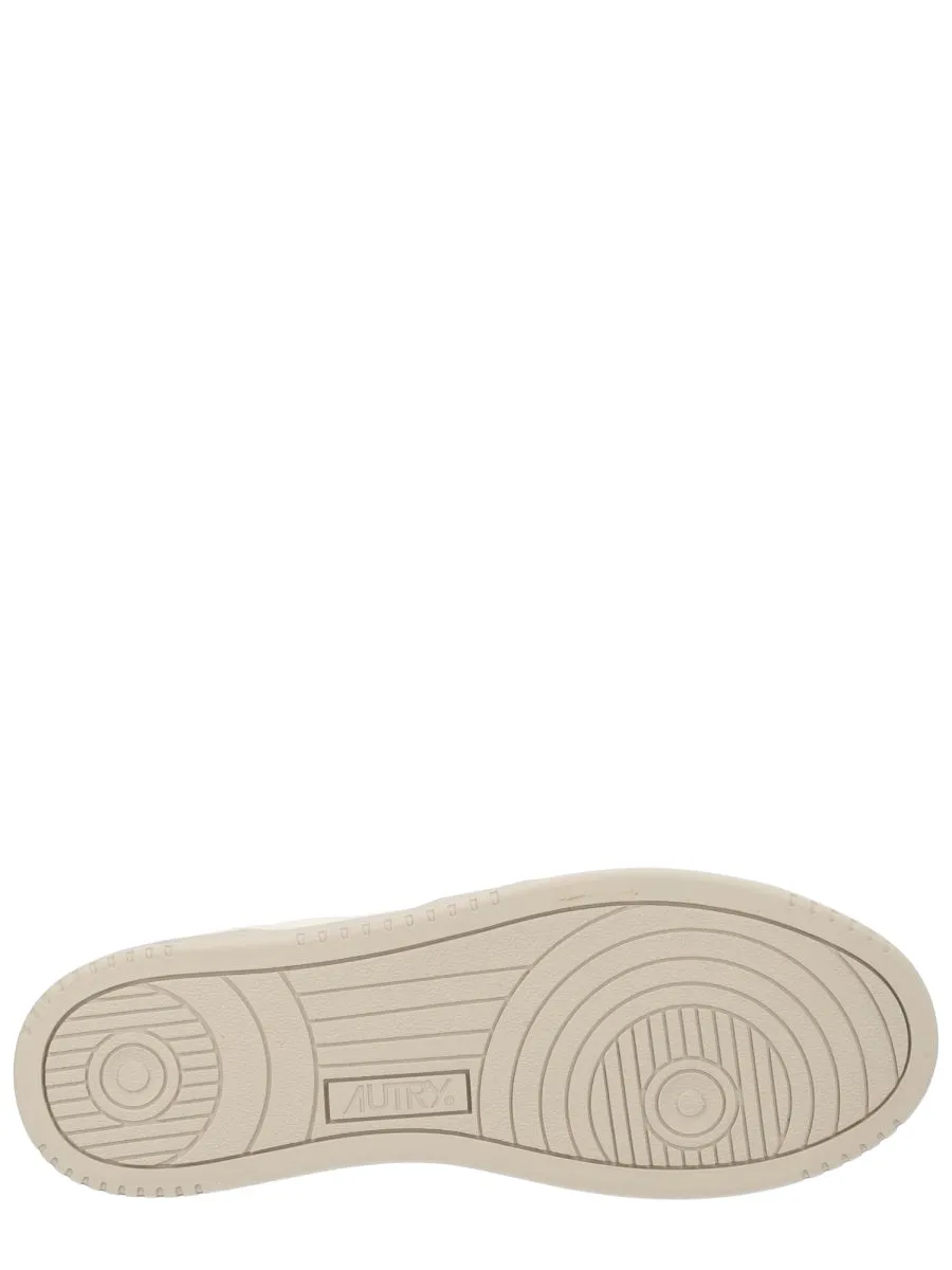 "Medalist Low" Sneaker sold by Wanan Luxury product image thumbnail 5