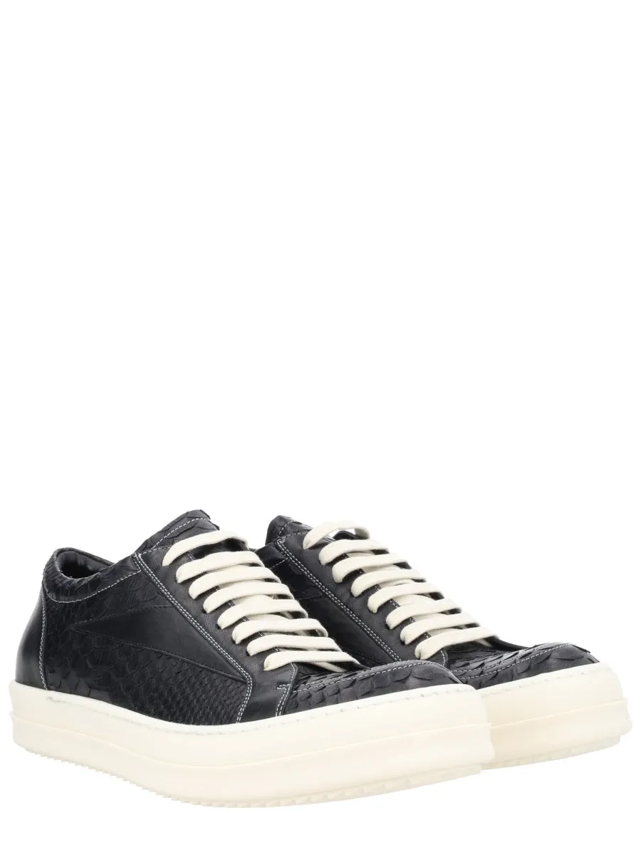 "Vintage" Sneaker sold by Wanan Luxury product image thumbnail 2