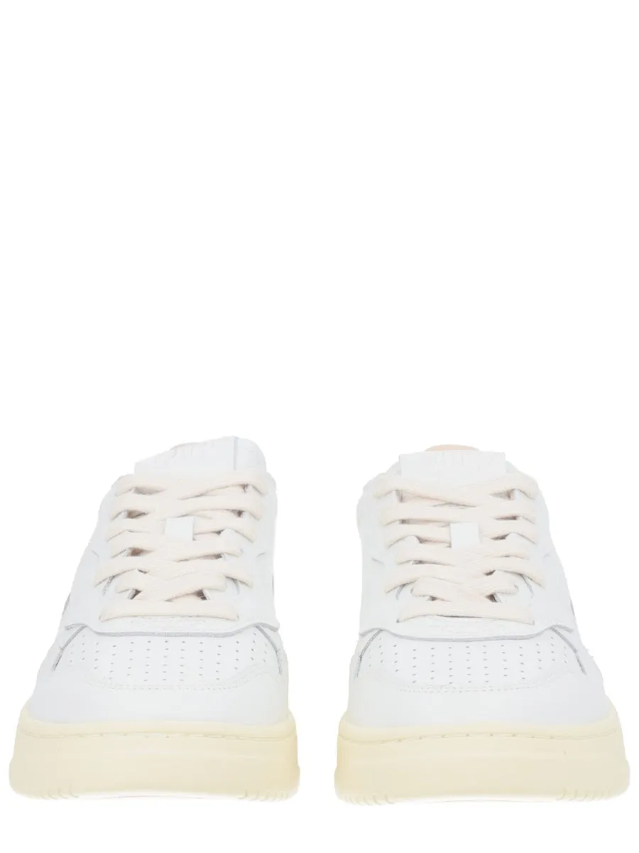 "Medalist Low" Sneaker sold by Wanan Luxury product image thumbnail 2