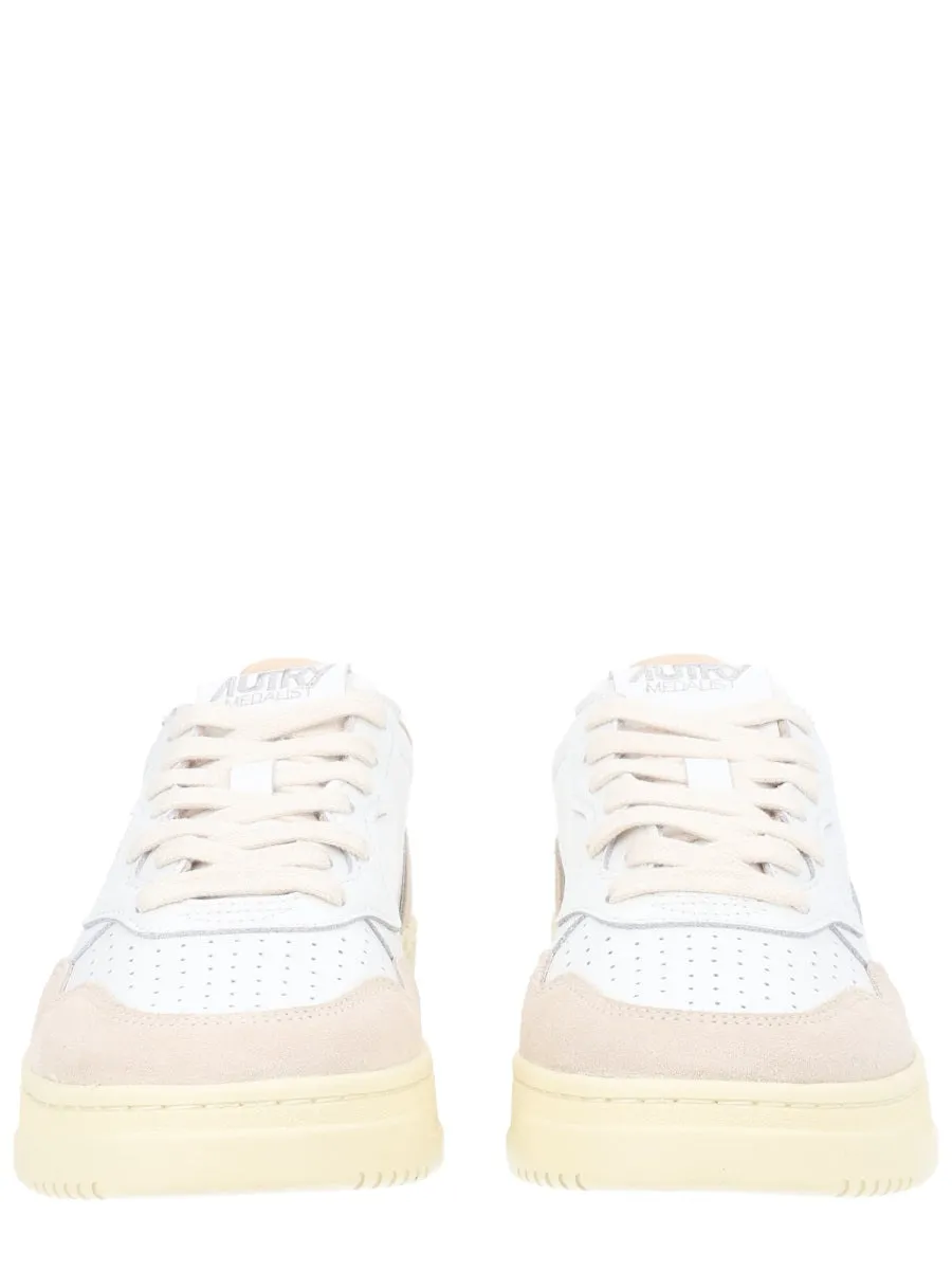 "Medalist Low" Sneaker sold by Wanan Luxury product image thumbnail 3