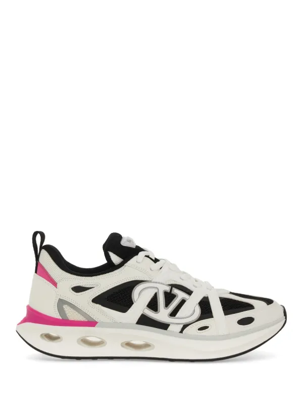 Sneaker Vlogo Easyjog made by Valentino Garavani
