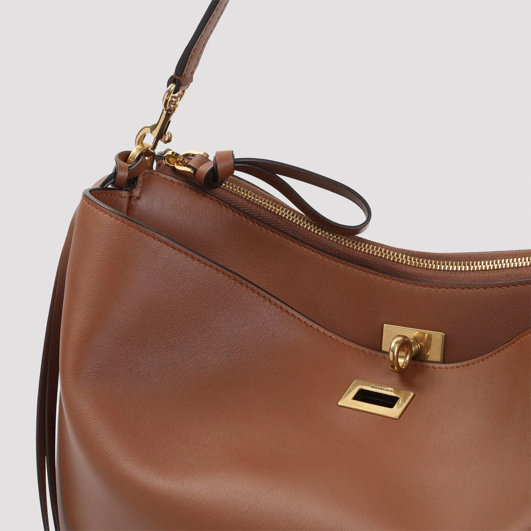 Shoulder Bags Nude & Neutrals sold by Wanan Luxury product image thumbnail 4