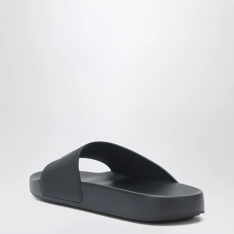 Label Flat Mules In Black Rubber sold by Wanan Luxury product image thumbnail 2