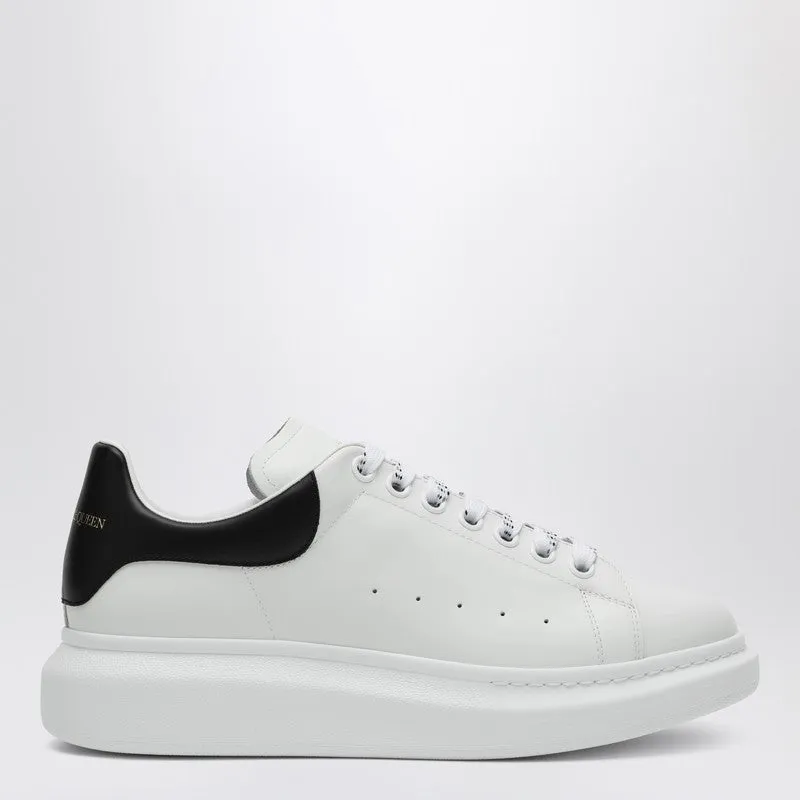 Sneaker Oversize White/Black sold by Wanan Luxury