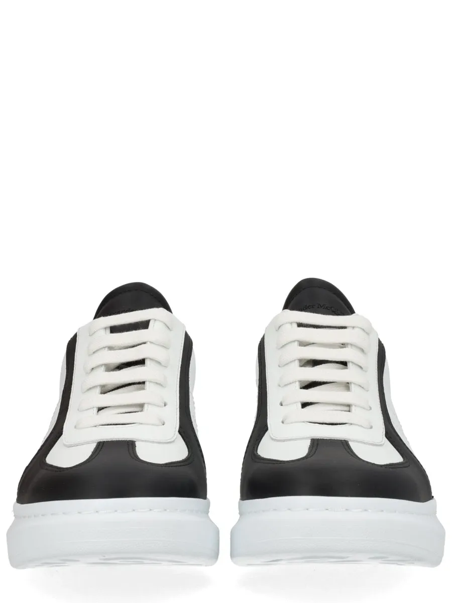 "Oversize" Sneaker sold by Wanan Luxury product image thumbnail 3