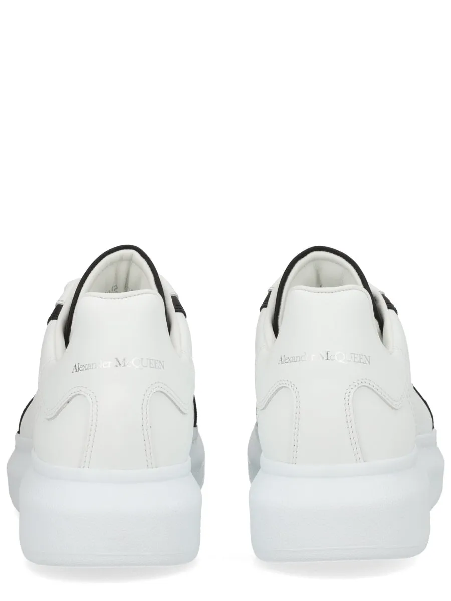 "Oversize" Sneaker sold by Wanan Luxury product image thumbnail 4