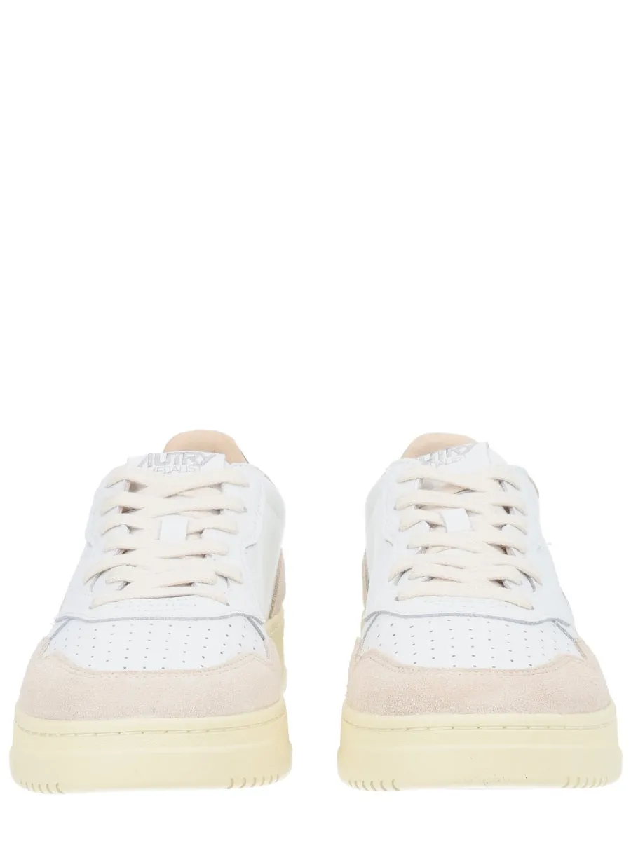 "Medalist Low" Sneaker sold by Wanan Luxury product image thumbnail 2