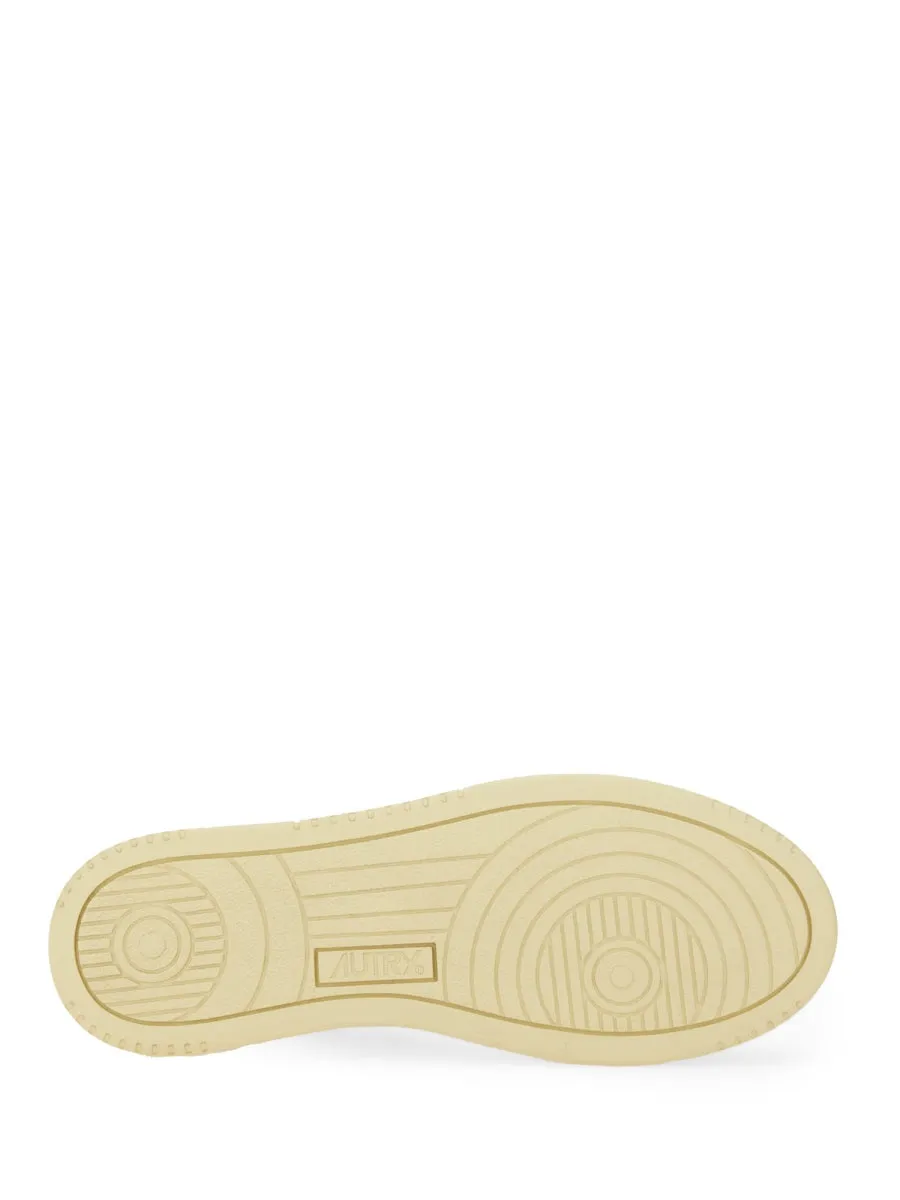 Sneaker "Medalist Low" sold by Wanan Luxury product image thumbnail 5