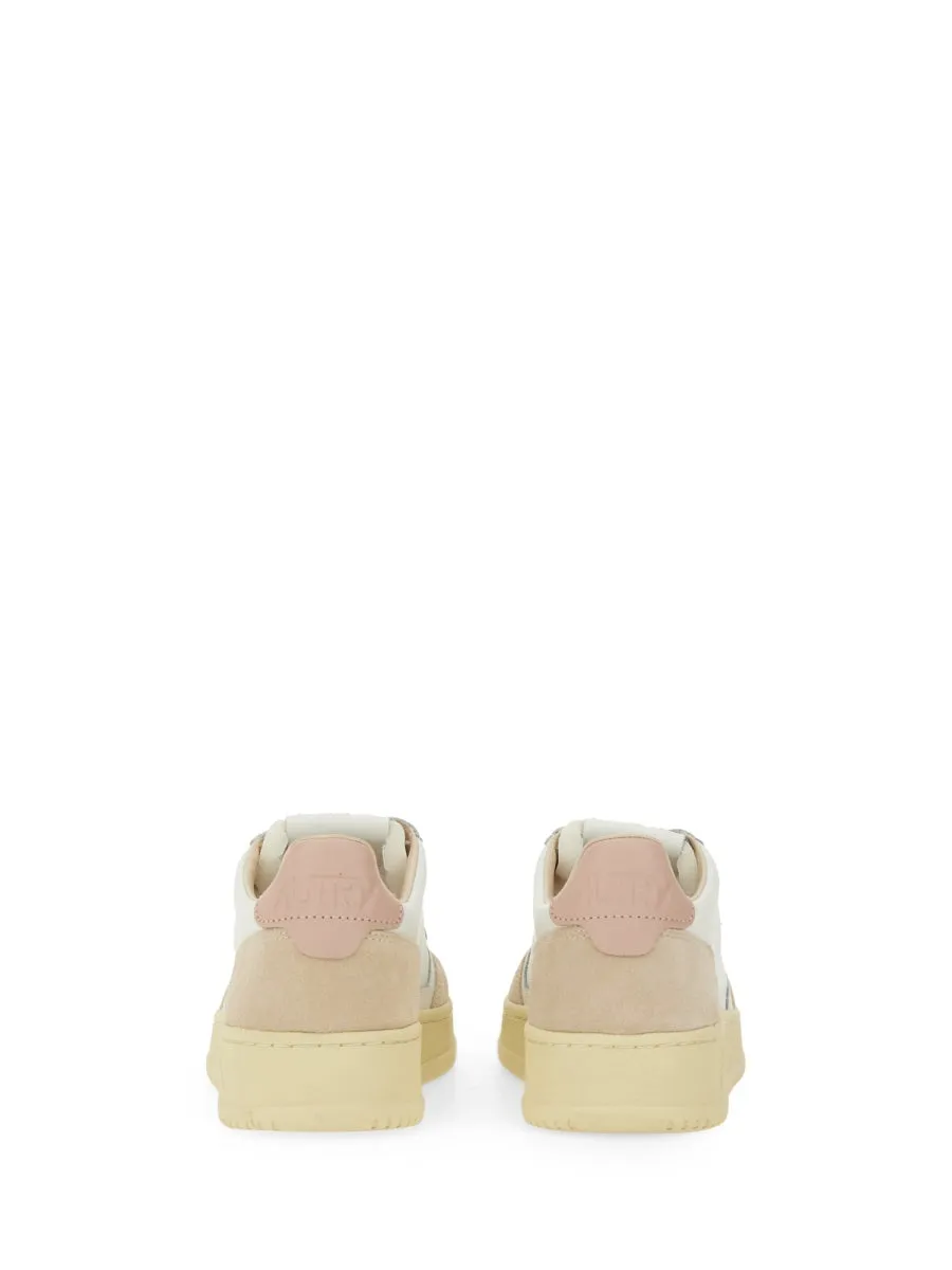 Sneaker "Medalist Low" sold by Wanan Luxury product image thumbnail 3