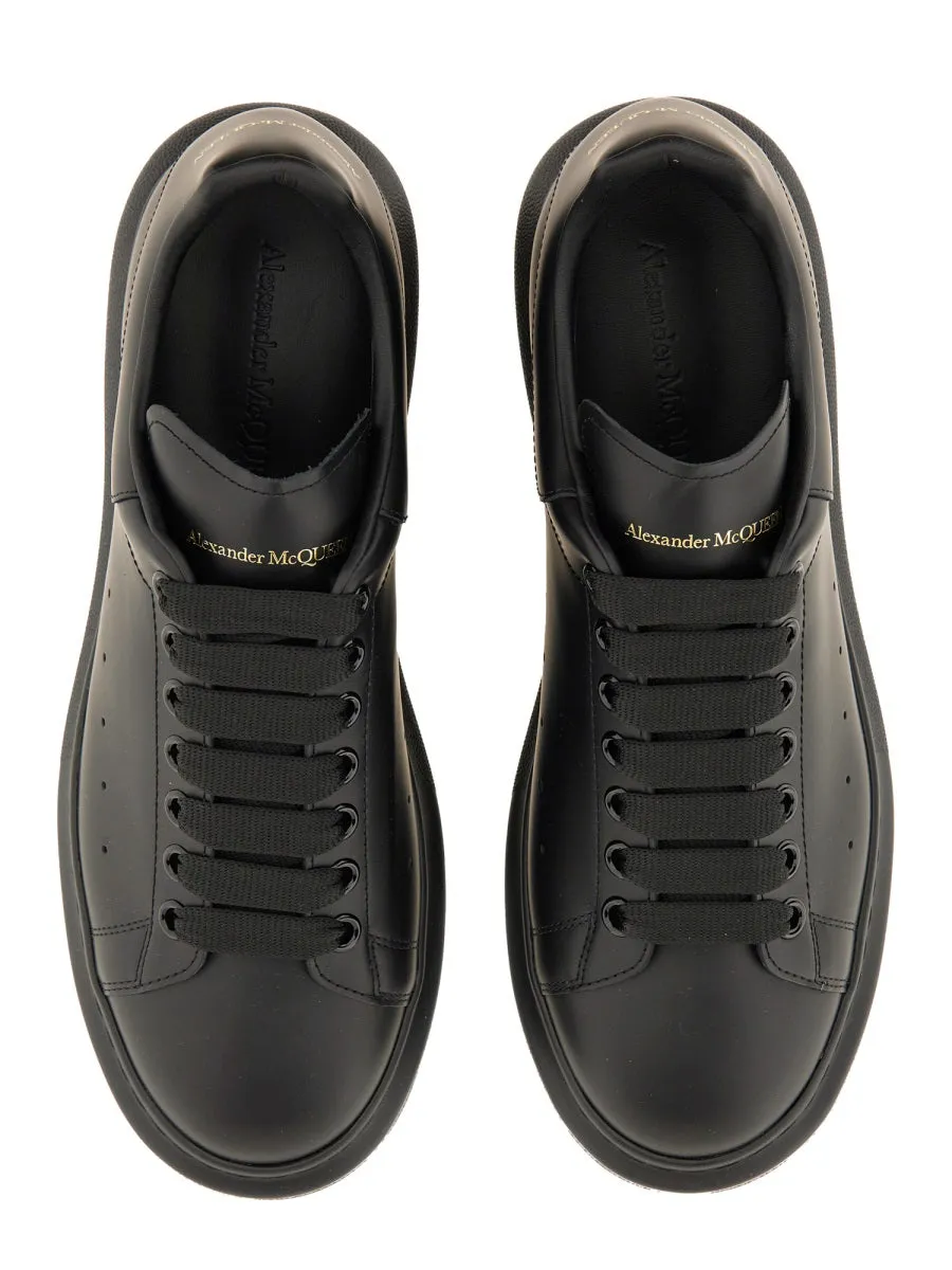 "Oversize" Sneaker sold by Wanan Luxury product image thumbnail 2
