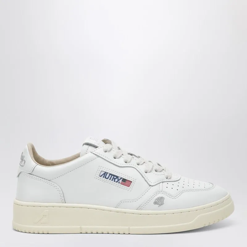 Medalist Low Sneakers In White Leather With Shell Detail sold by Wanan Luxury