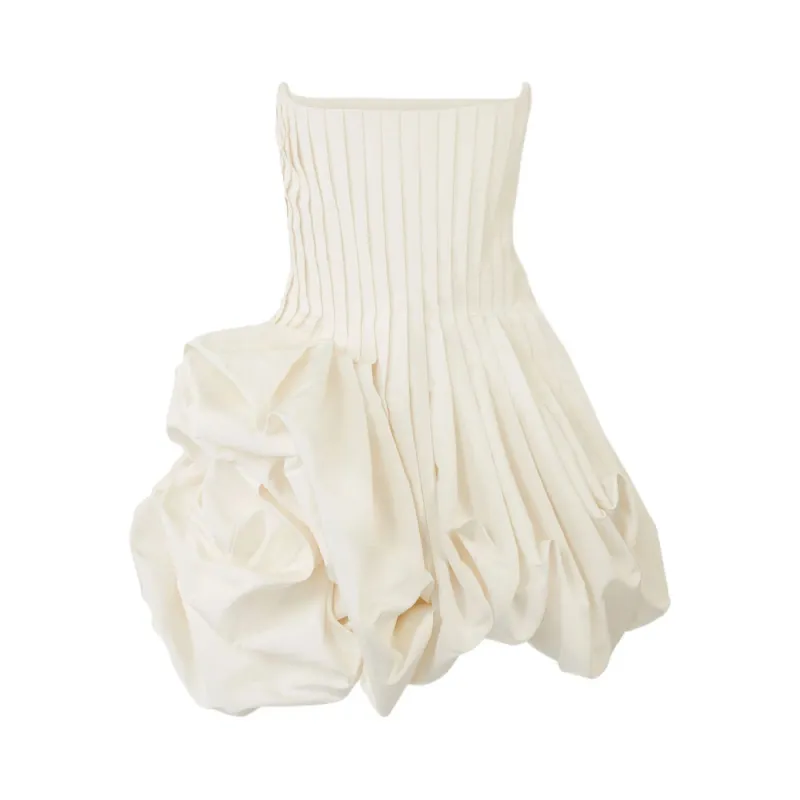 Dresses White made by Carolina Herrera