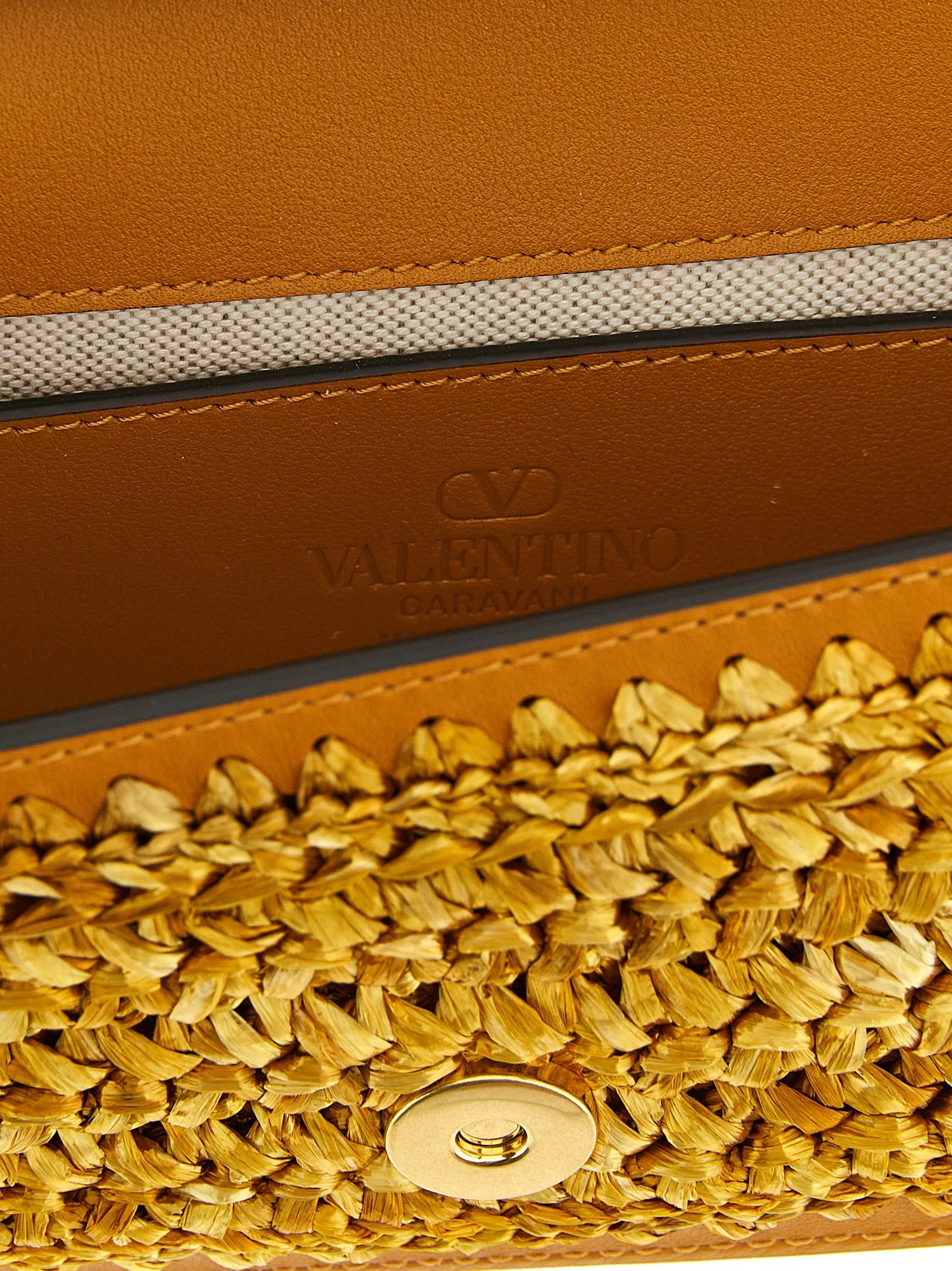 Locò Shoulder Bags Gold sold by Wanan Luxury product image thumbnail 4