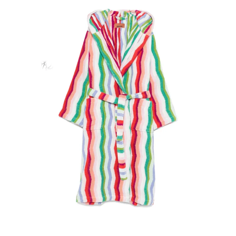 General Accessories White, Red sold by Wanan Luxury