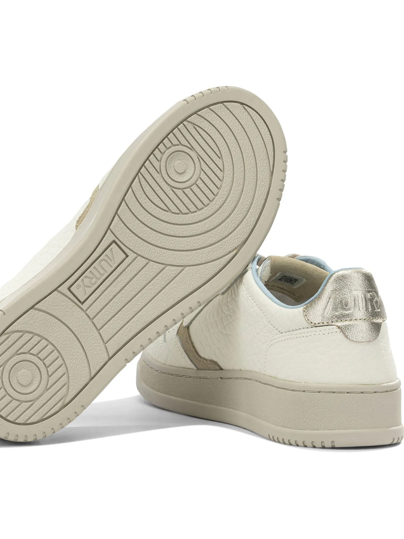 Medalist Low Sponge Sneakers & Slip-On Beige sold by Wanan Luxury product image thumbnail 5