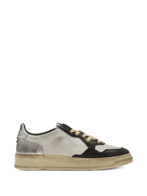 Super Vintage Low Sneakers made by Autry
